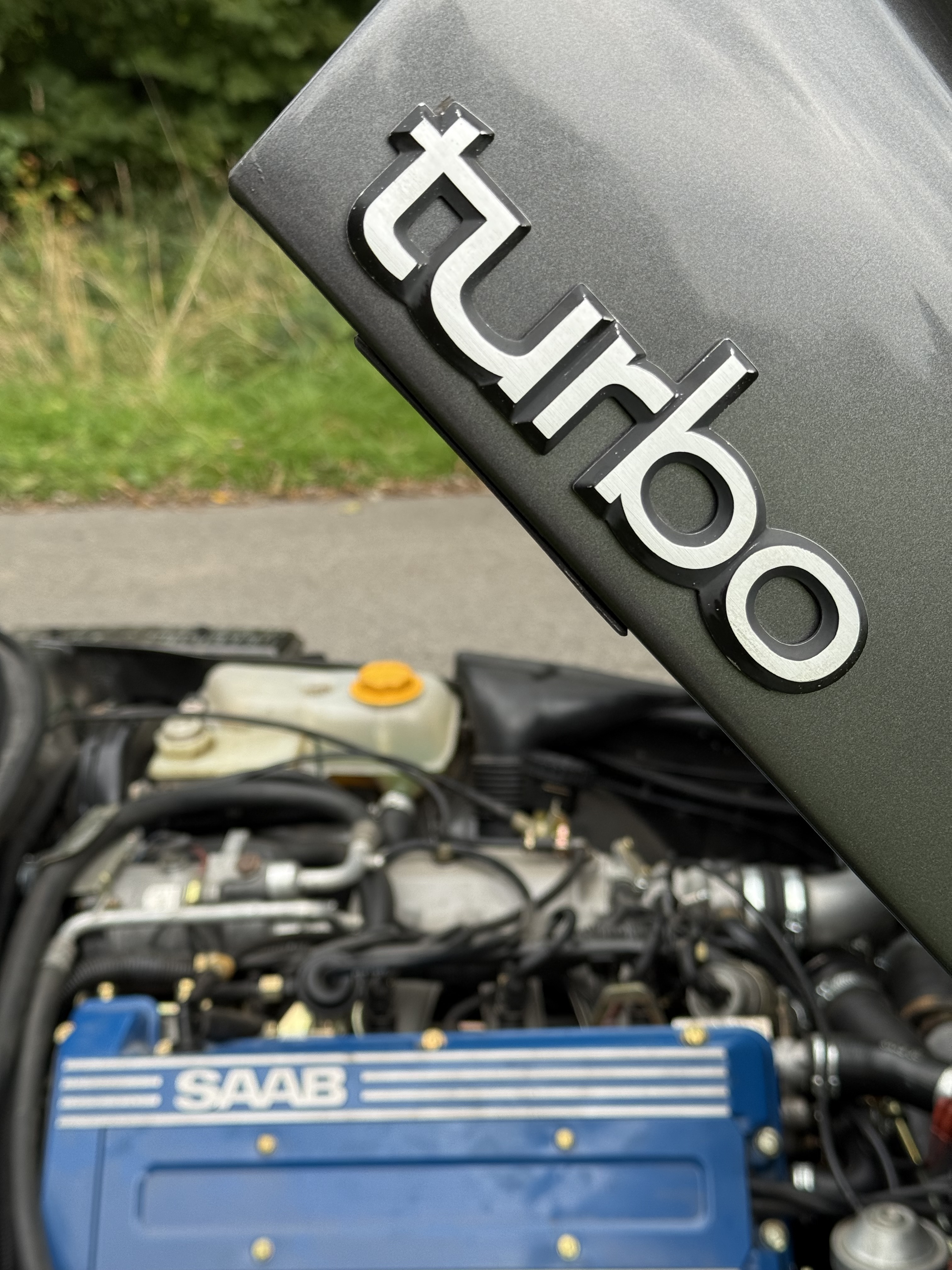 Saab 900